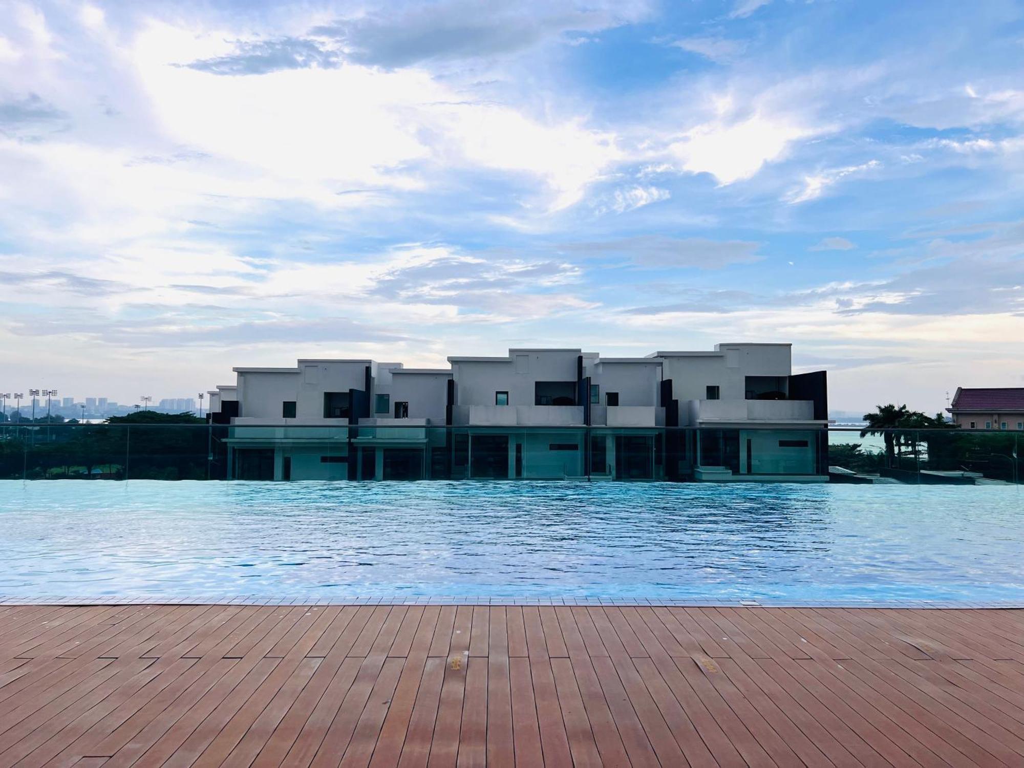 Paragon Residence 2Br4Pax Sleek Stay Nr Ciq Midvalley By Our Stay Johor Bahru Exterior foto